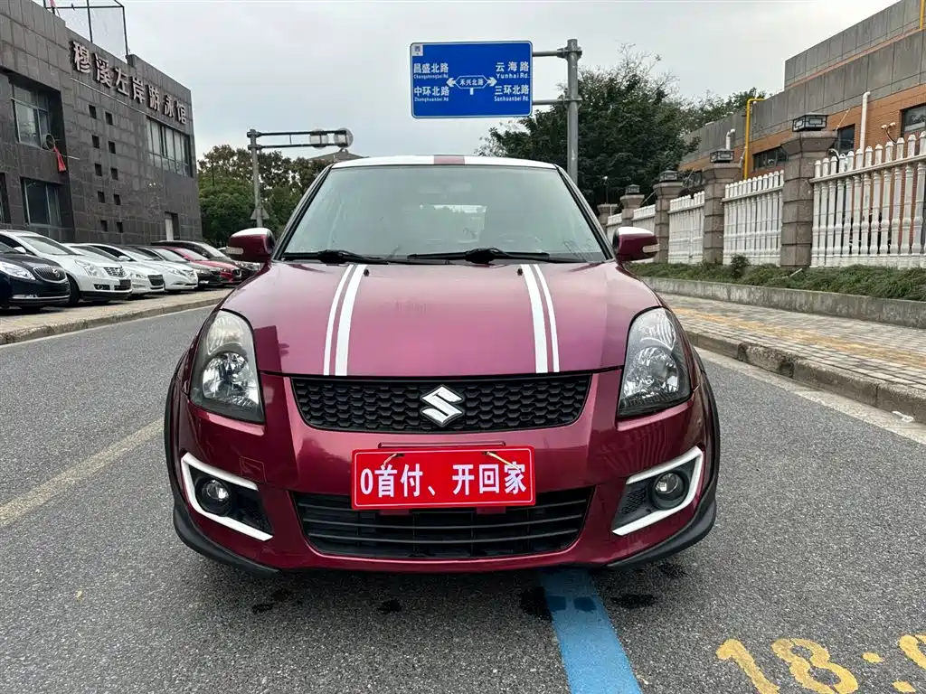 Swift 1.5 L Auto Standard