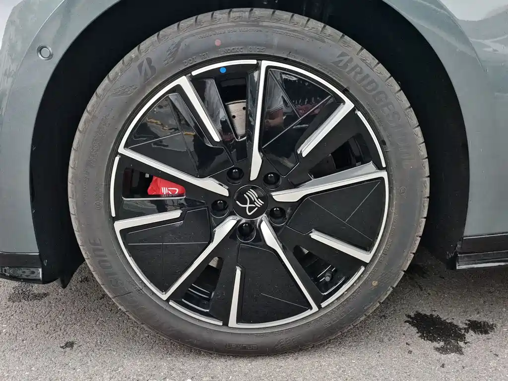 Han L DM-i 200 KM Lidar Flagship