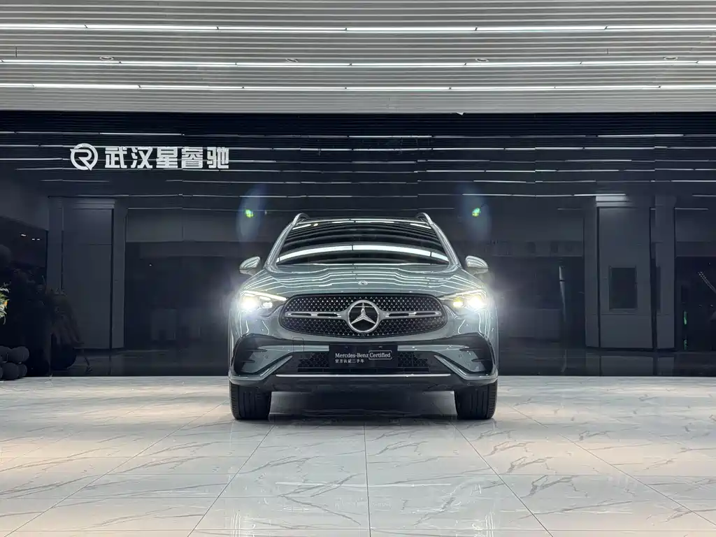 Mercedes-Benz GLC GLC 300 L 4 MATIC Luxury 5-seat