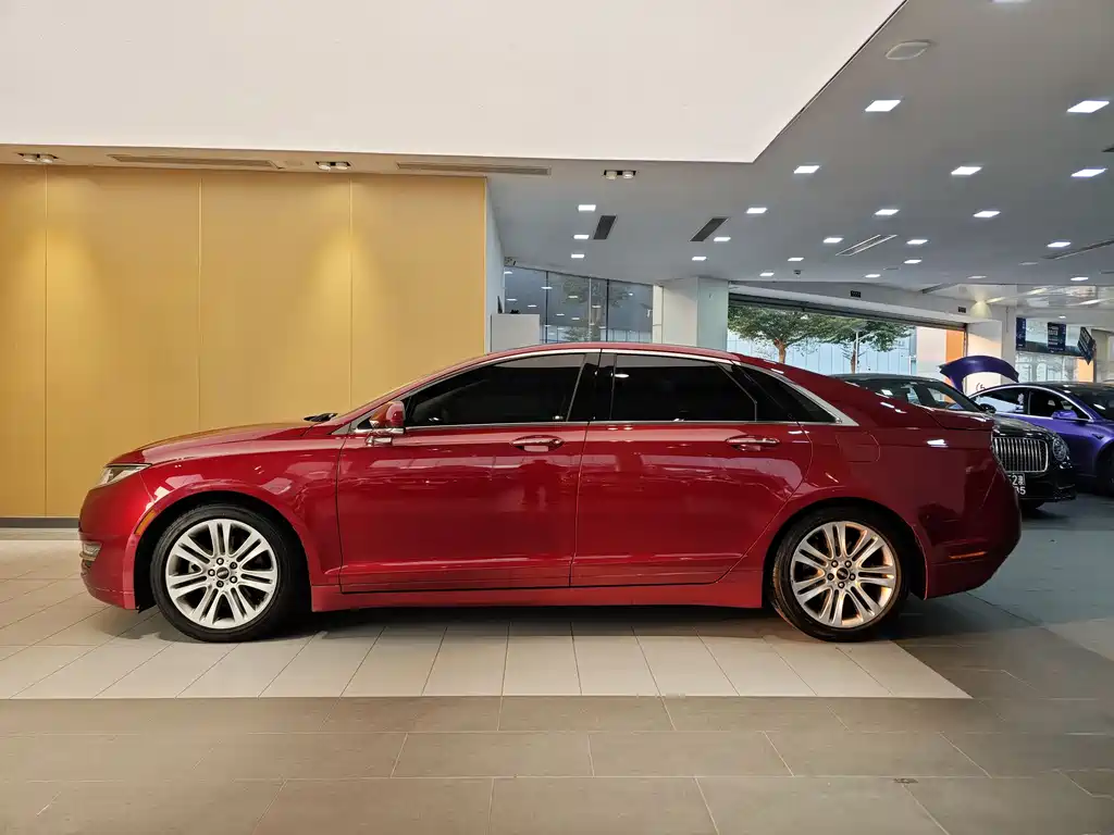 Lincoln MKZ 2.0 T Graceful