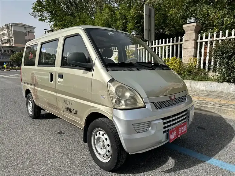 Wuling Rongguang 1.2 L Basic