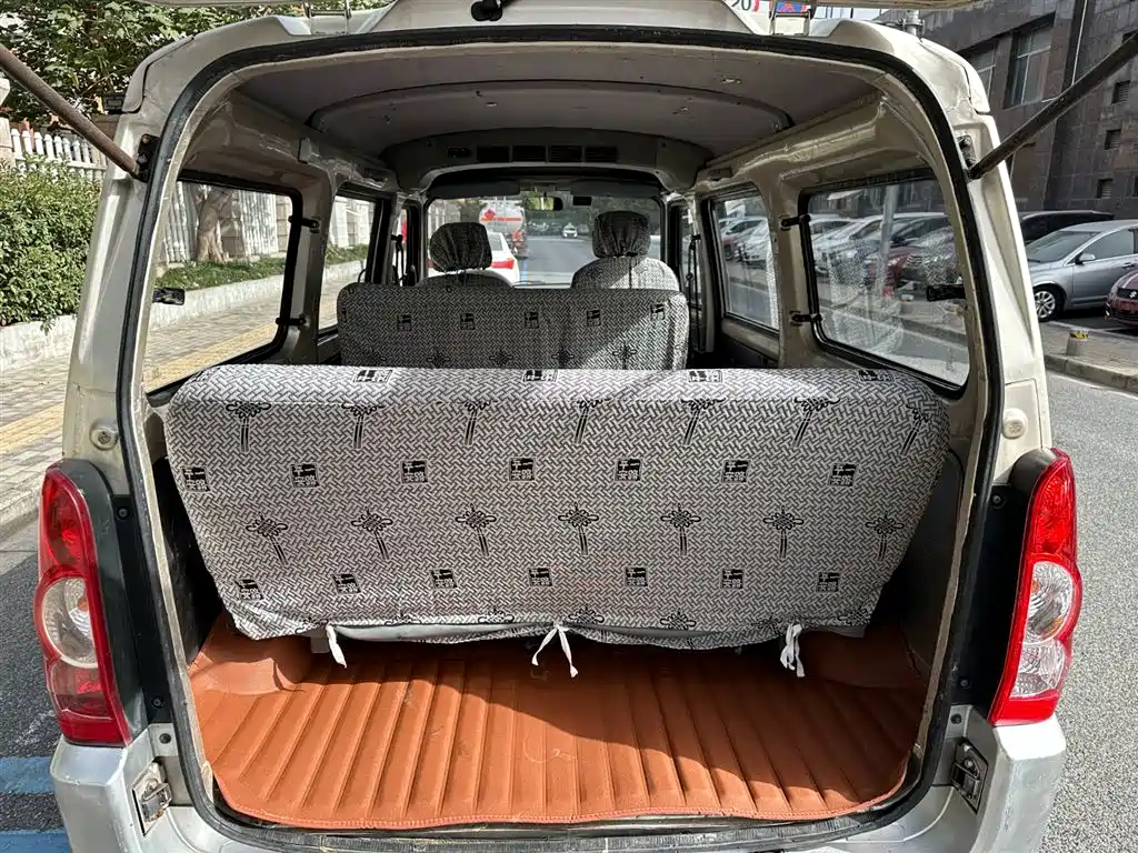 Wuling Rongguang 1.2 L Basic