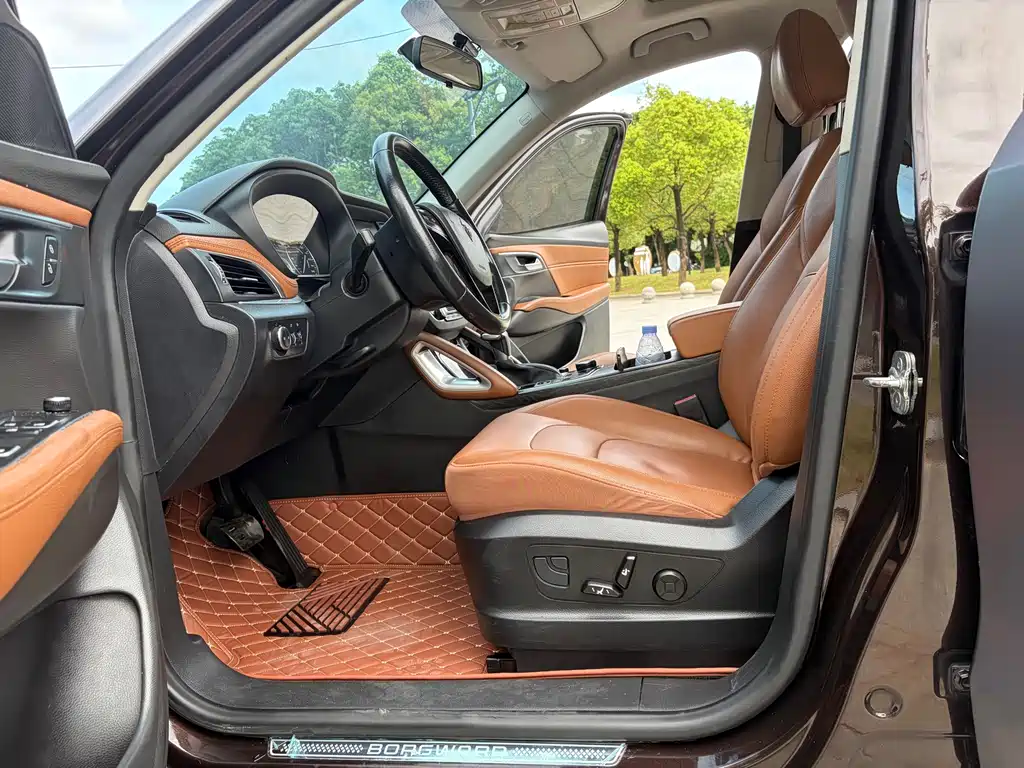 Borgward BX7 28 T 2 WD Quality Enjoyment 5-seat CN-V