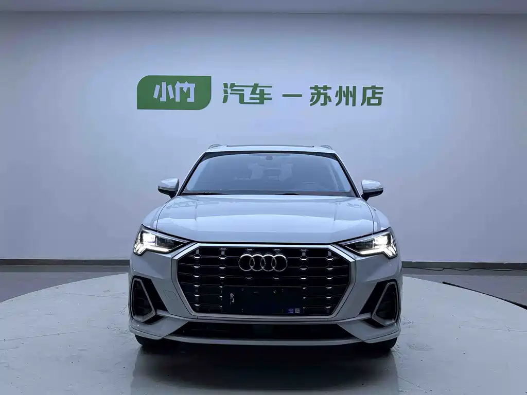 Audi Q3 35 TFSI Fashion Dynamic (1.4 T)