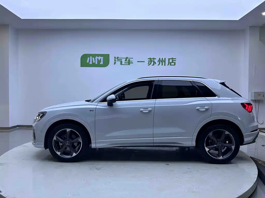 Audi Q3 35 TFSI Fashion Dynamic (1.4 T)