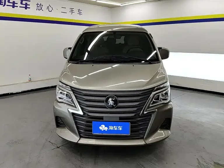 Dongfeng Lingzhi 菱智 2022款 奋斗款 M5 L 2.0 L 基本型 7座
