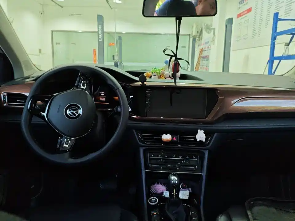 Tharu 280 TSI 2 WD Luxury