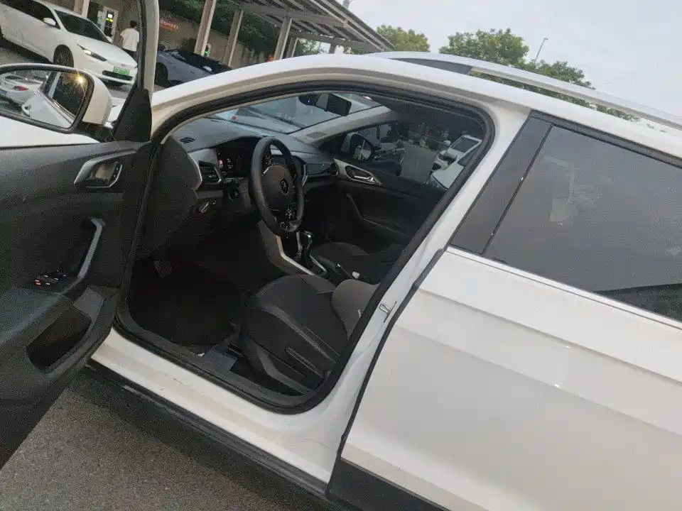 T-Cross 1.5 L Auto Comfort