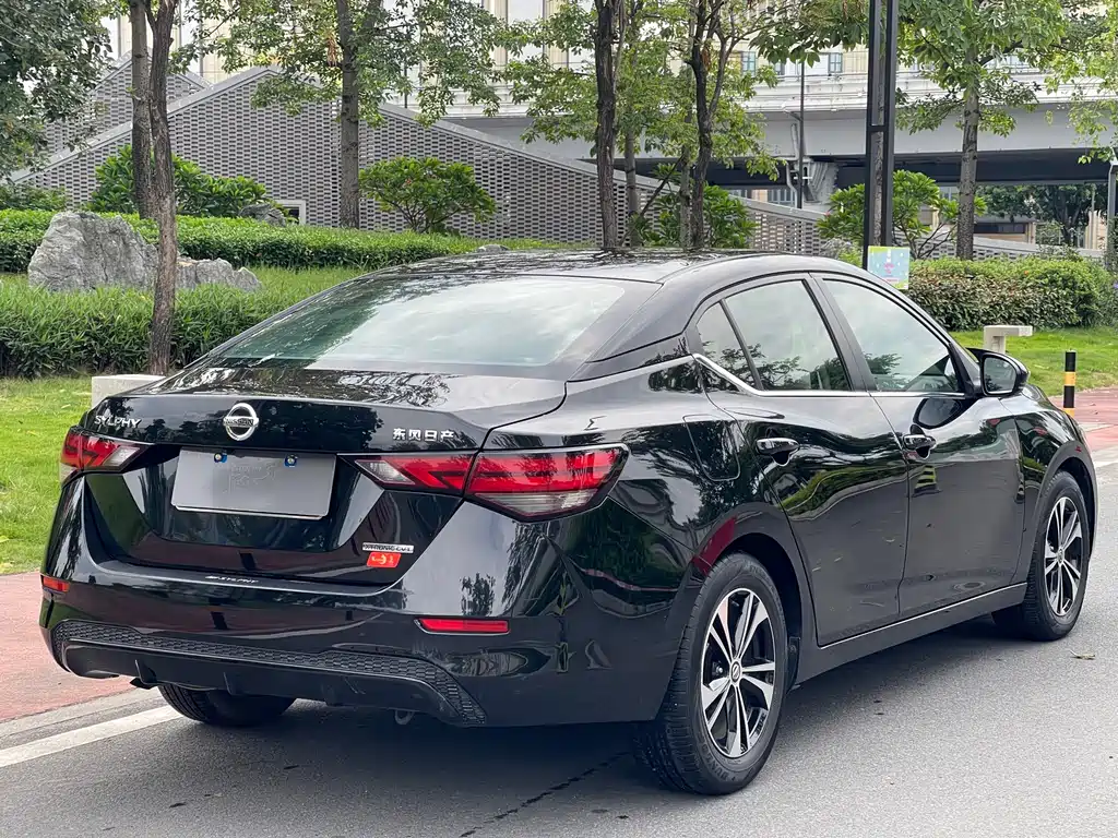 Sylphy 1.6 L XL CVT Joy
