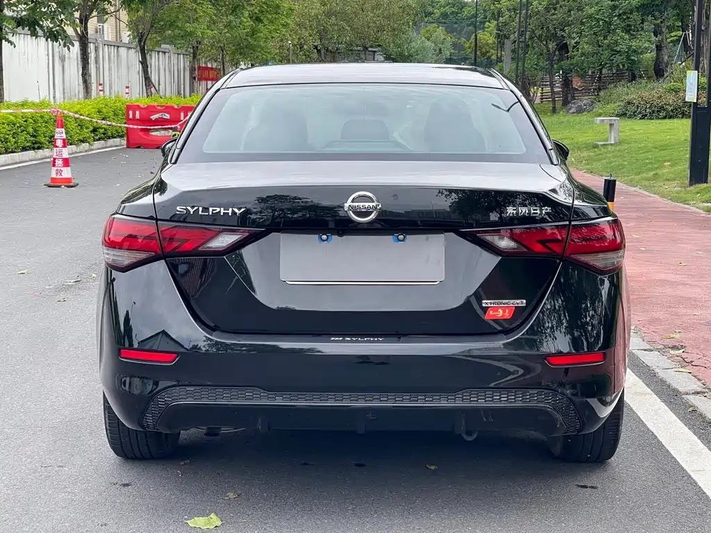 Sylphy 1.6 L XL CVT Joy