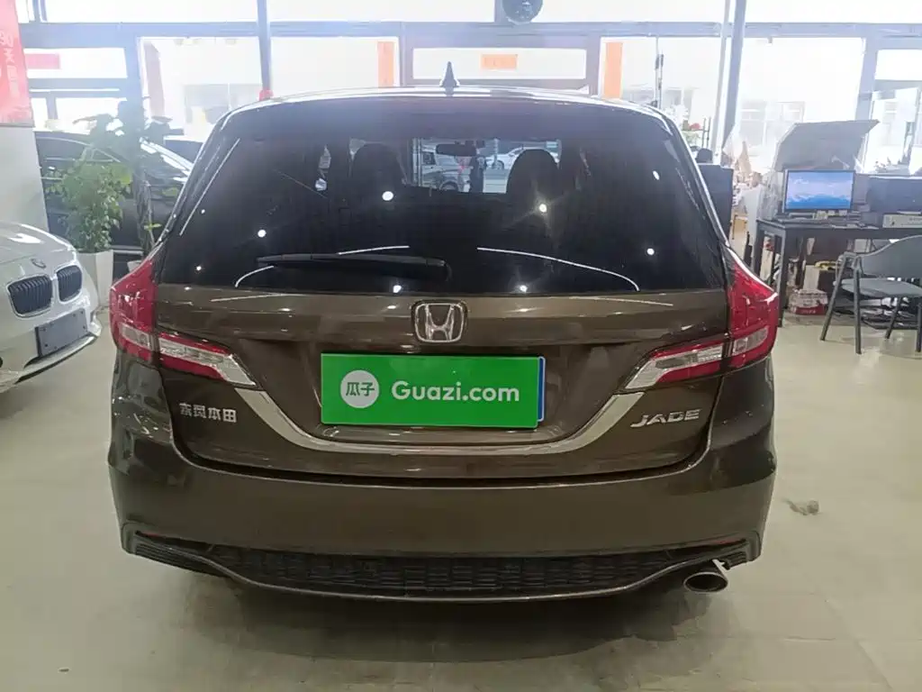 Jade 1.8 L Auto Classic 5-seat