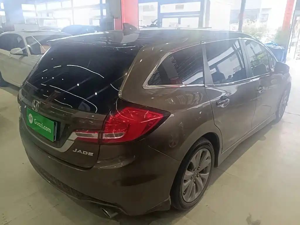 Jade 1.8 L Auto Classic 5-seat