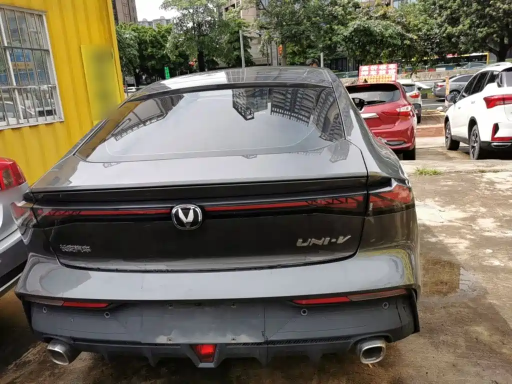 Changan UNI-V 1.5 T Distinguished