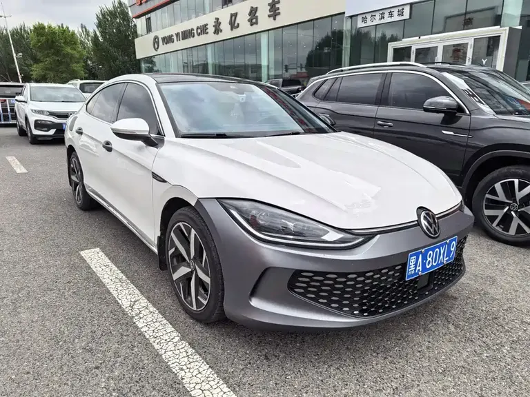 Volkswagen Lamando Lamando L 280 TSI DSG Spicy Cool