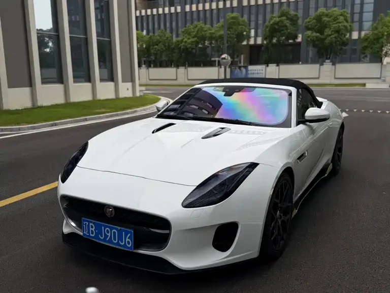 Jaguar F-TYPE 2.0 T Convertible