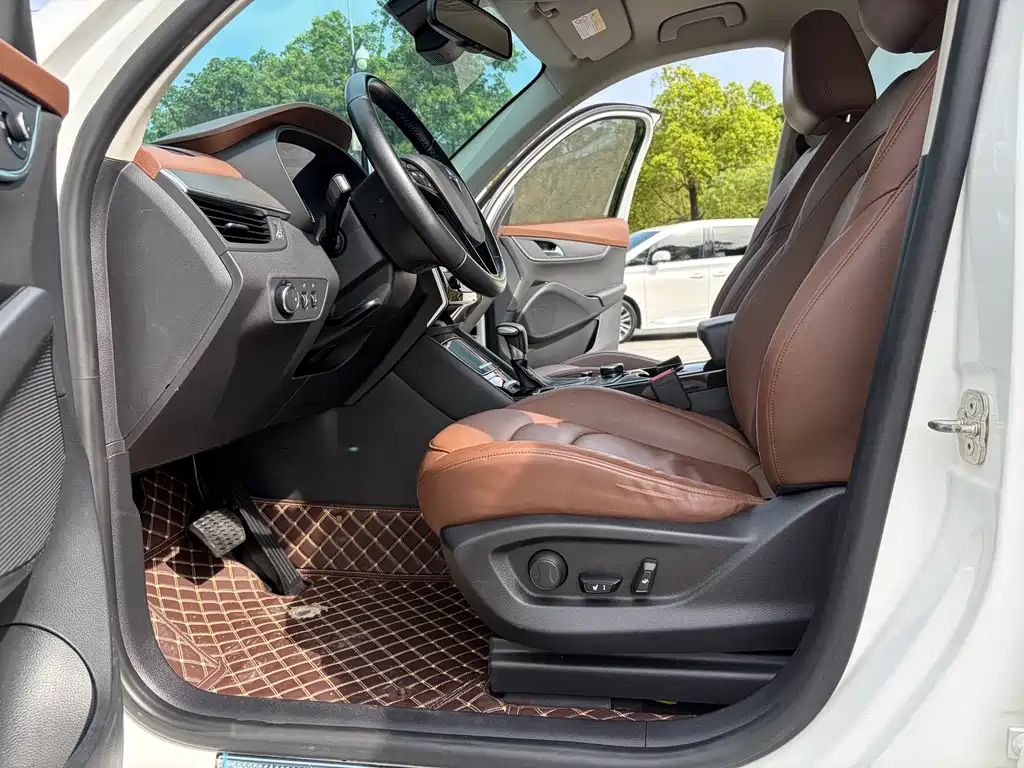 Borgward BX5 宝沃BX5 2017款 25 TGDI 自动四驱尊享型