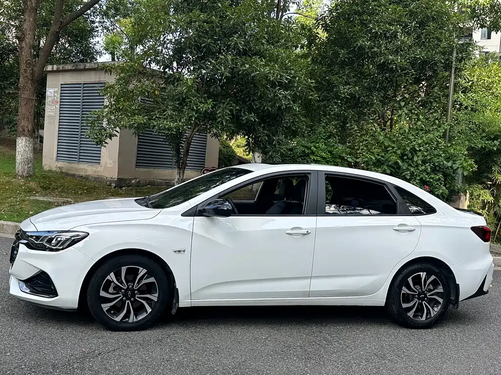 Monza Mild Hybrid RS 330 T Auto Smooth