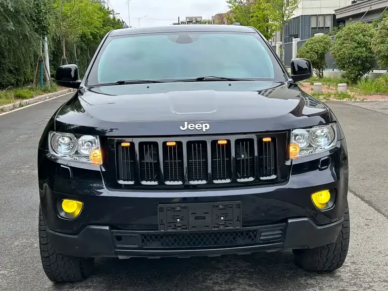 Jeep Grand Cherokee (Import) 大切诺基(进口) 2012款 3.6 L 豪华导航版
