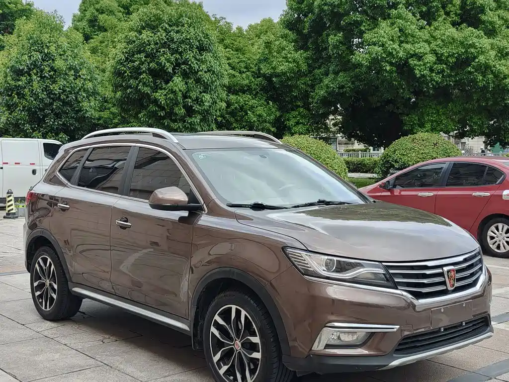 Roewe RX5 20 T 2 WD Auto Internet Smart Enjoyment