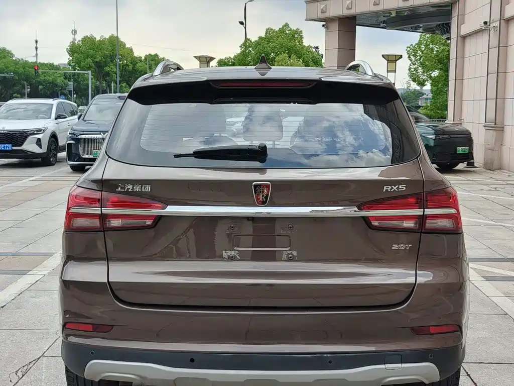 Roewe RX5 20 T 2 WD Auto Internet Smart Enjoyment