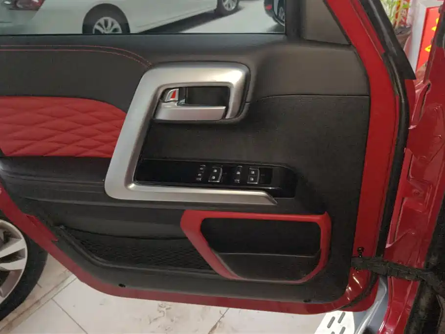 BAIC BJ40 PLUS 2.3 T Auto 4 WD Premium CN-VI