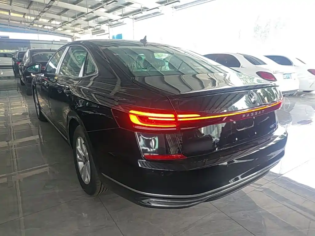 Passat NEV 帕萨特插电混动 2025款 430 PHEV 混动商务版