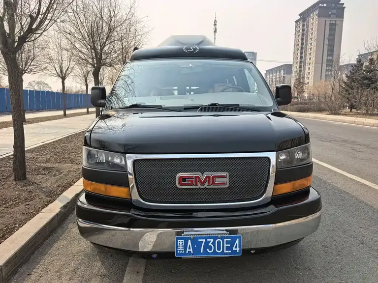 GMC SAVANA 5.3 L Business Star 7-seat