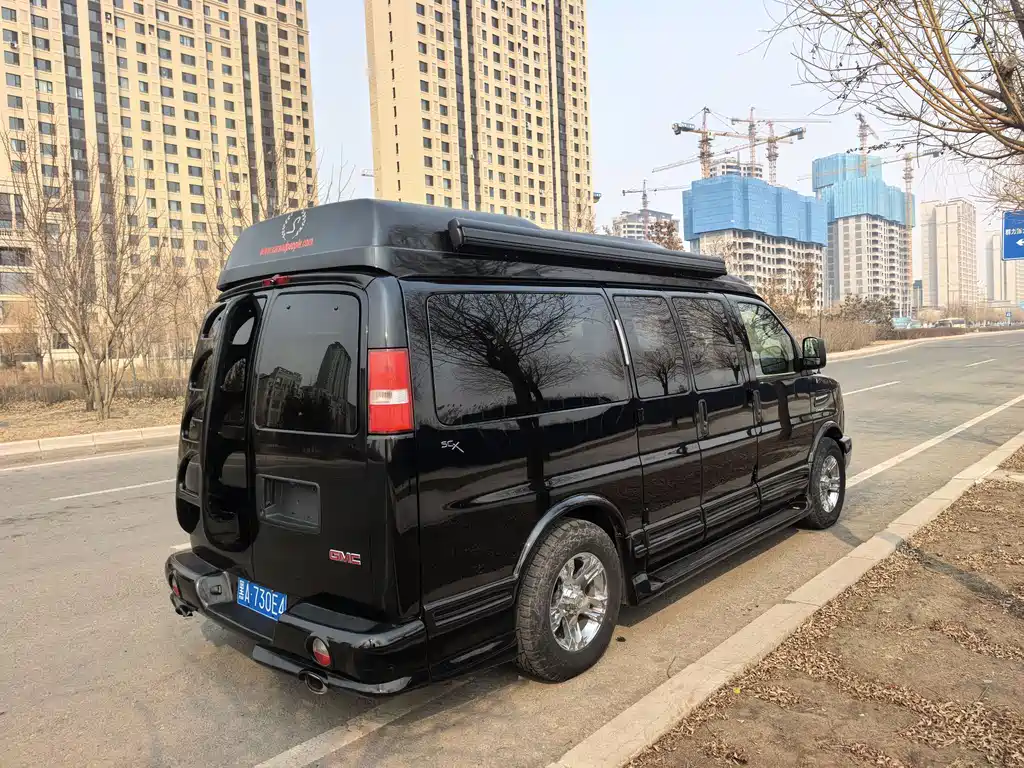SAVANA 5.3 L Business Star 7-seat