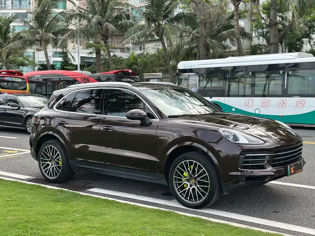 Cayenne NEV Cayenne E-Hybrid 2.0 T