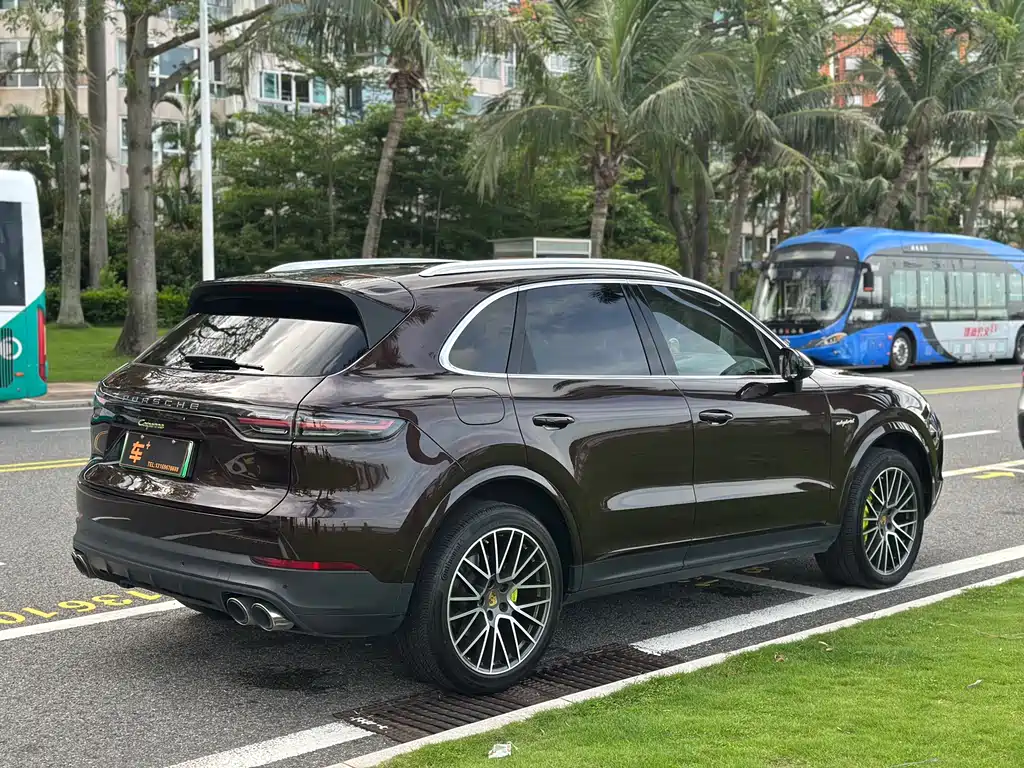 Cayenne NEV Cayenne E-Hybrid 2.0 T