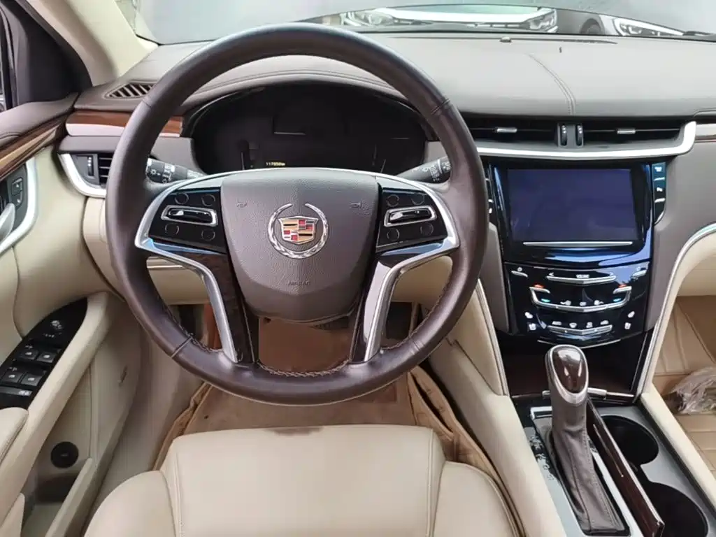 Cadillac XTS 凯迪拉克XTS 2015款 28 T 豪华型