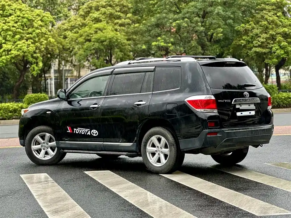 Highlander 2.7 L 2 WD 5-seat Elite