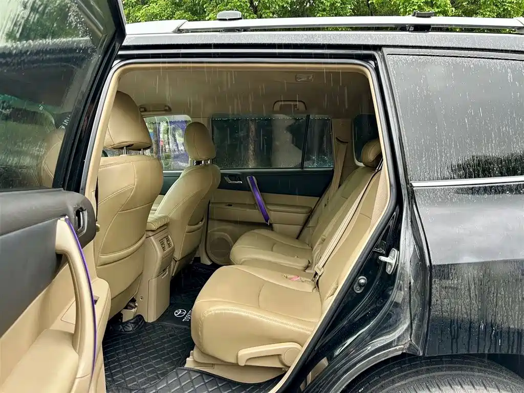 Highlander 2.7 L 2 WD 5-seat Elite