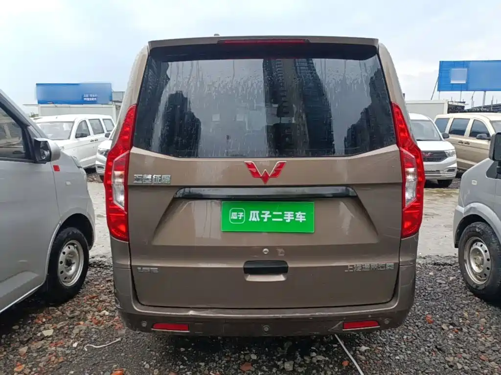 Wuling Journey Classic 1.5 L Comfort L3 C