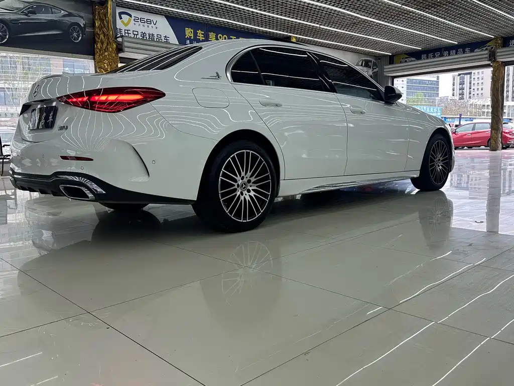Mercedes-Benz C-Class C 260 L Sport