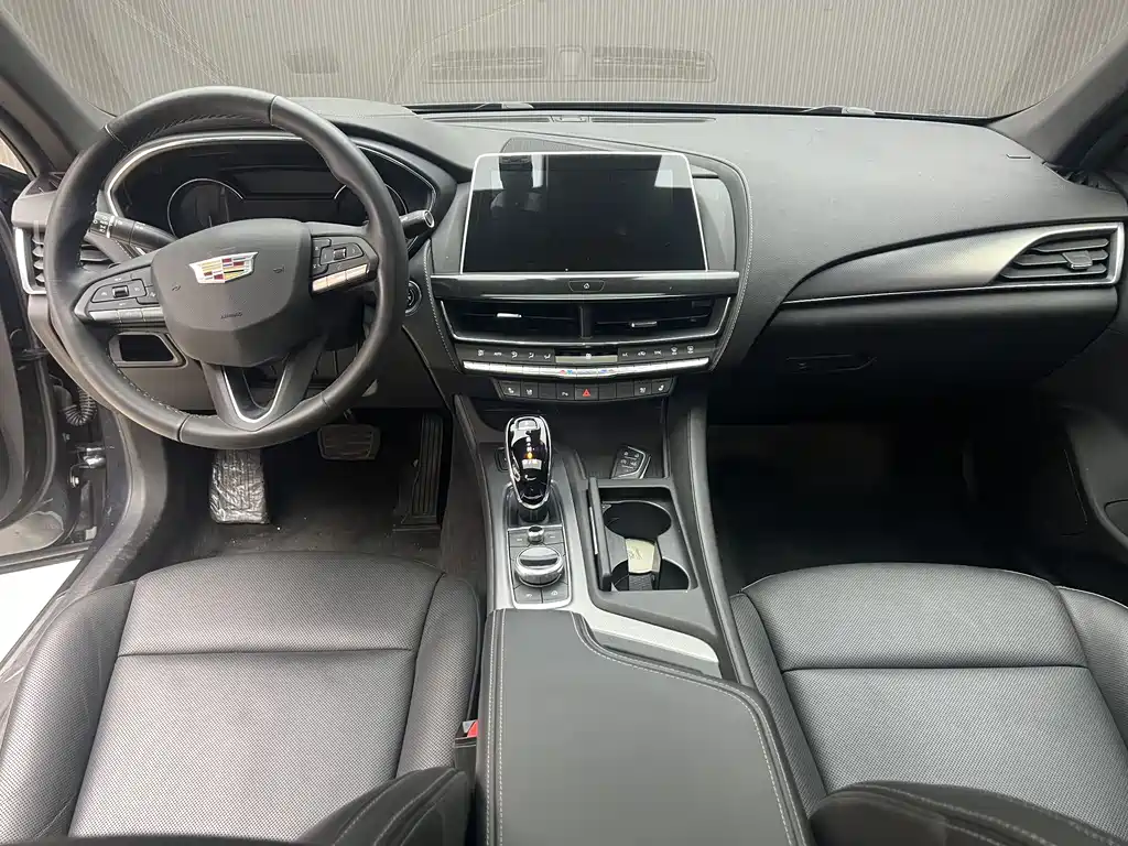 Cadillac CT5 28 T Luxury (Standard)