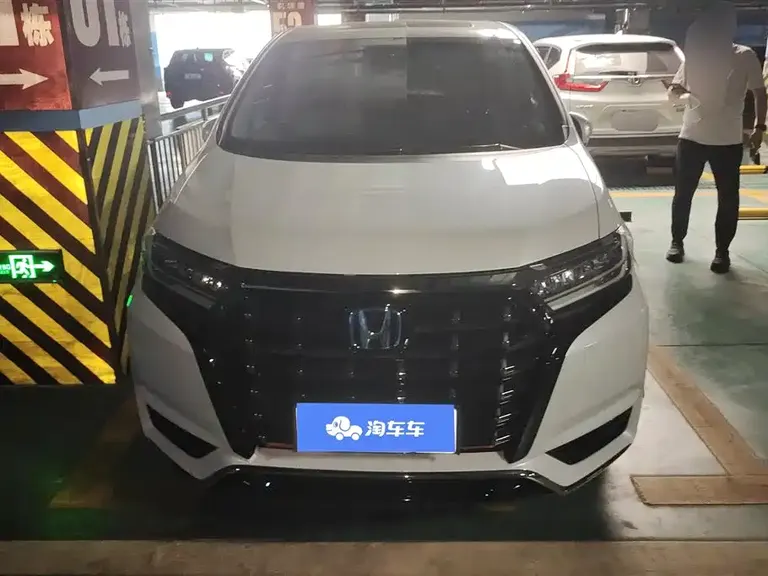 Honda Elysion 2.0 L e:HEV Luxury