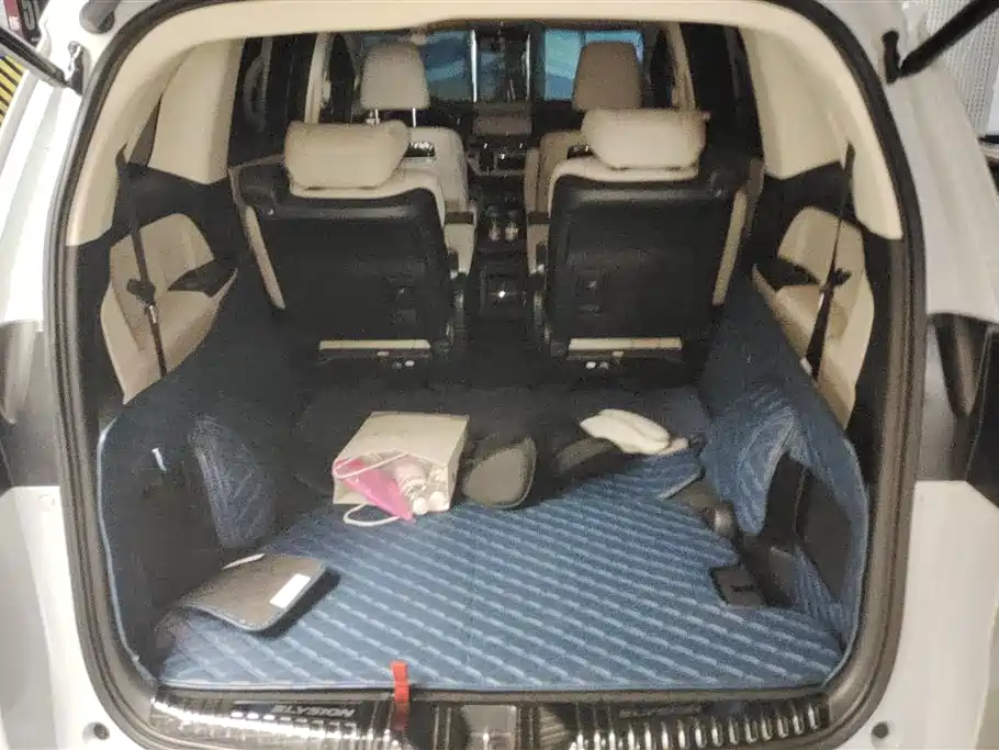 Elysion 2.0 L e:HEV Luxury