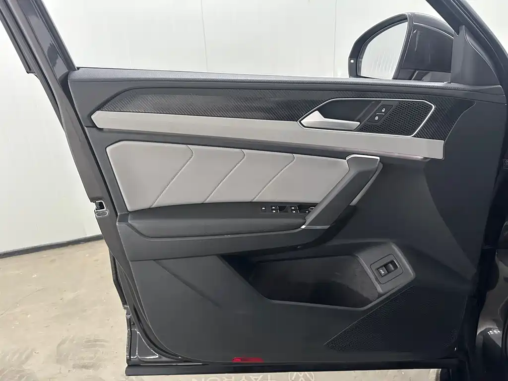 Tayron 280 TSI 2 WD Luxury Plus Advanced