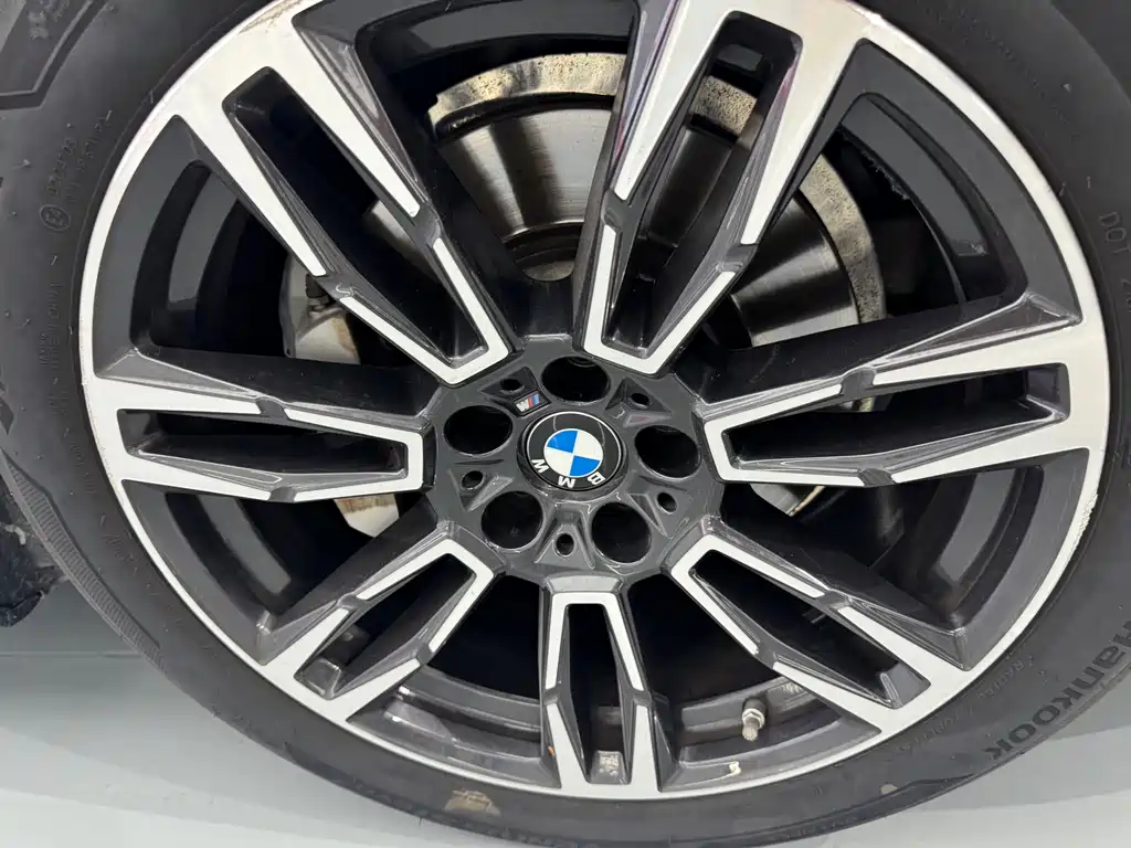 BMW 5 Series 530 Li xDrive M Sport Package