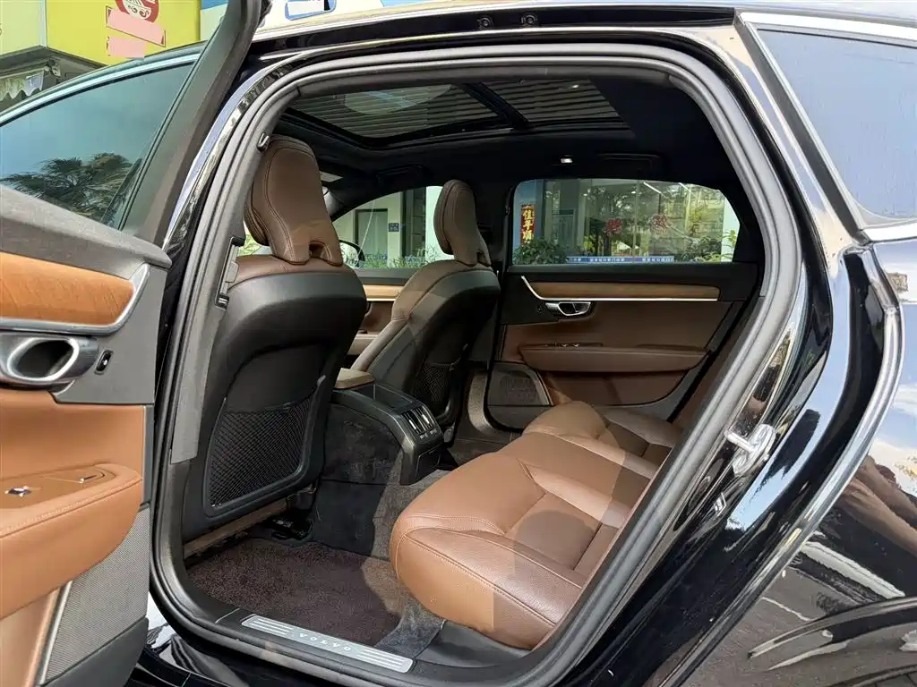 Volvo S90 B5 Smart Ease Luxury