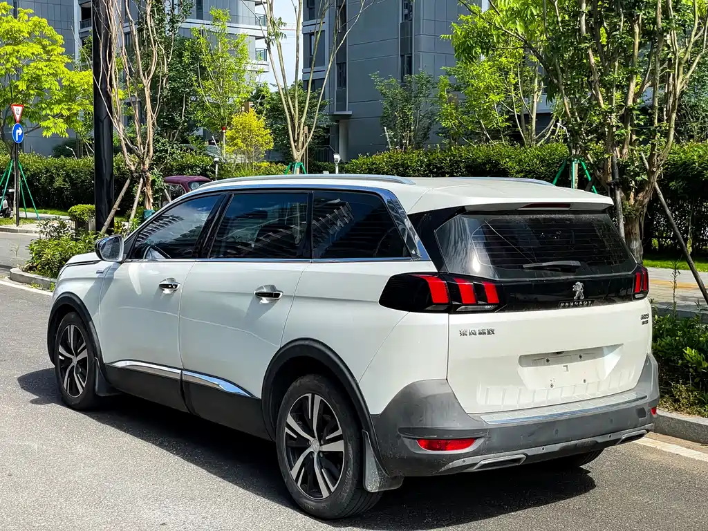 Peugeot 5008 380 THP 5-seat Elite