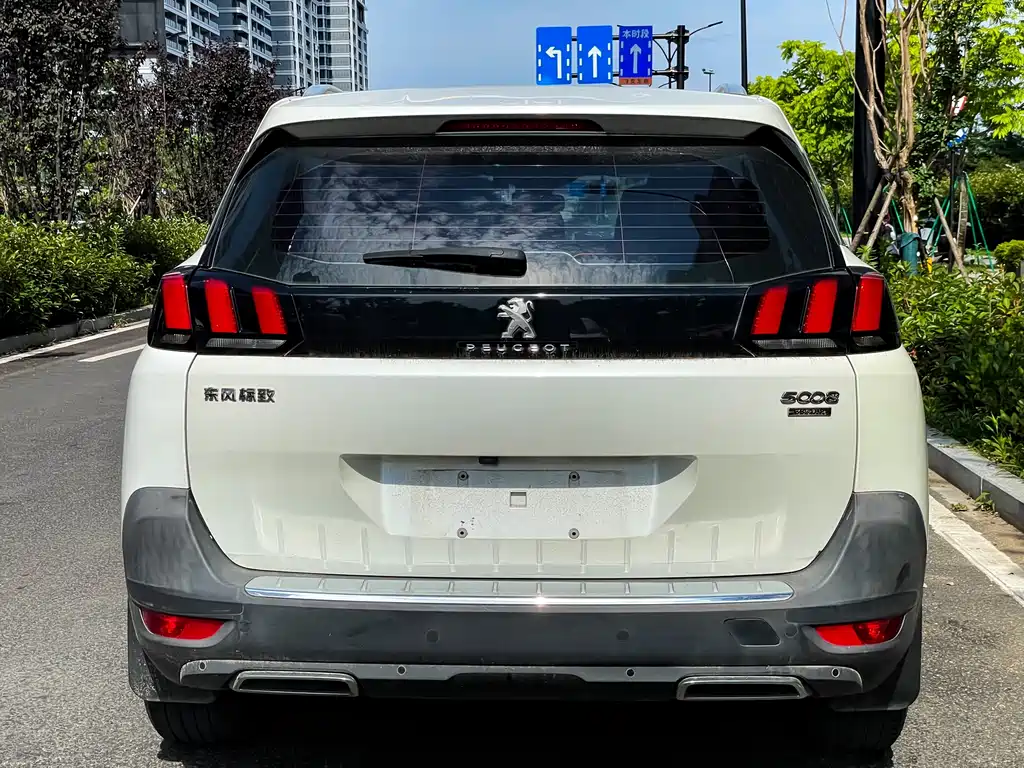 Peugeot 5008 380 THP 5-seat Elite