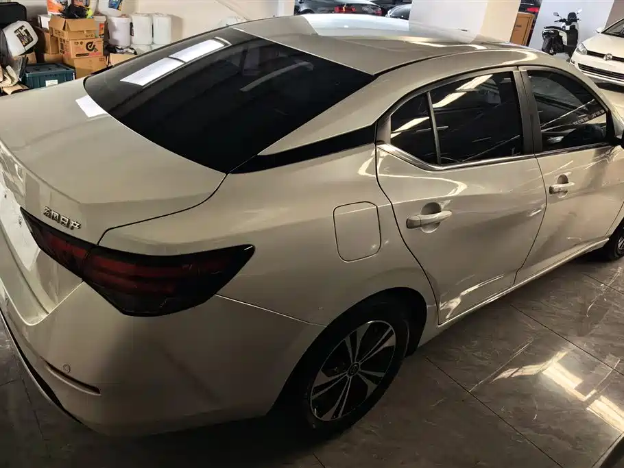 Sylphy 1.6 L XL CVT Joy