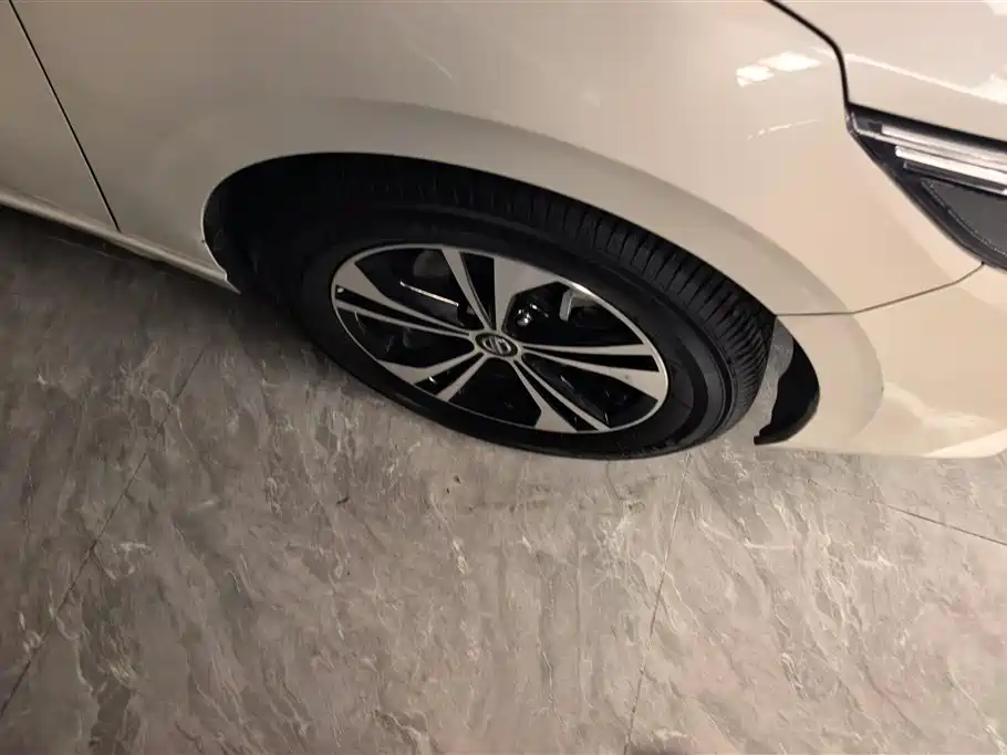 Sylphy 1.6 L XL CVT Joy
