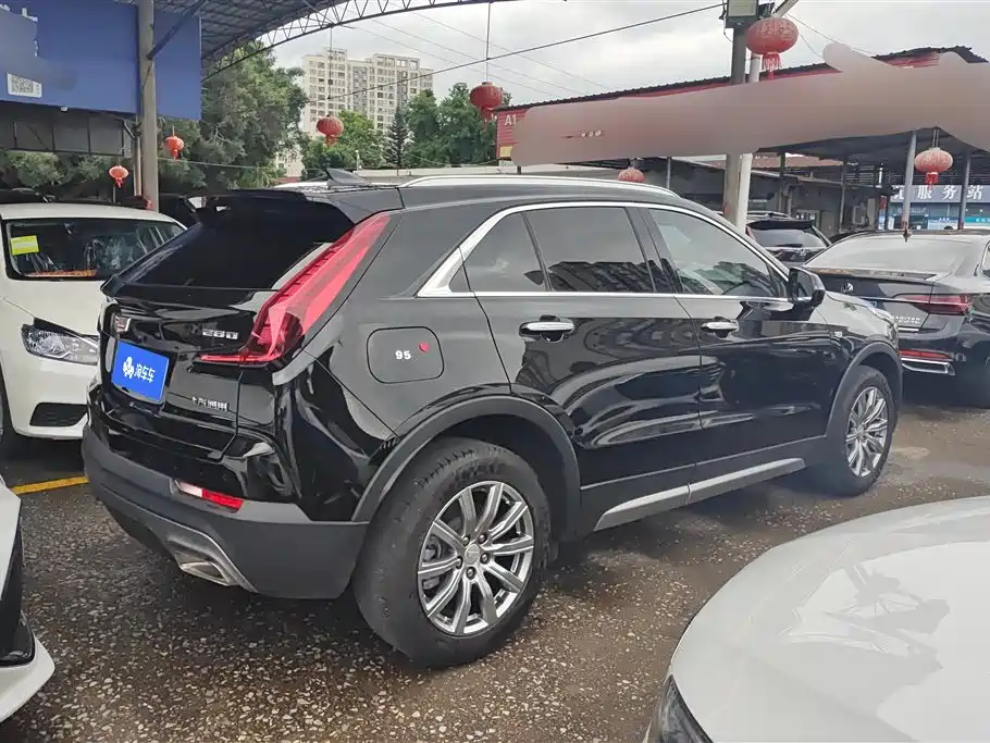 Cadillac XT4 28 T 2 WD Tech