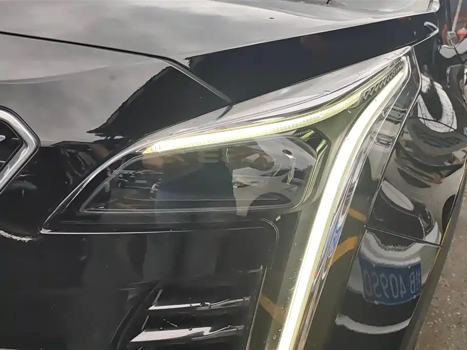 Cadillac XT4 28 T 2 WD Tech