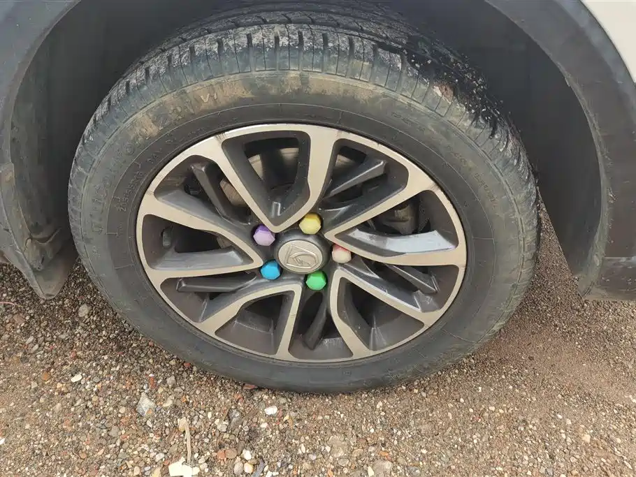 Baojun 730 1.5 L Manual Fashion 7-seat