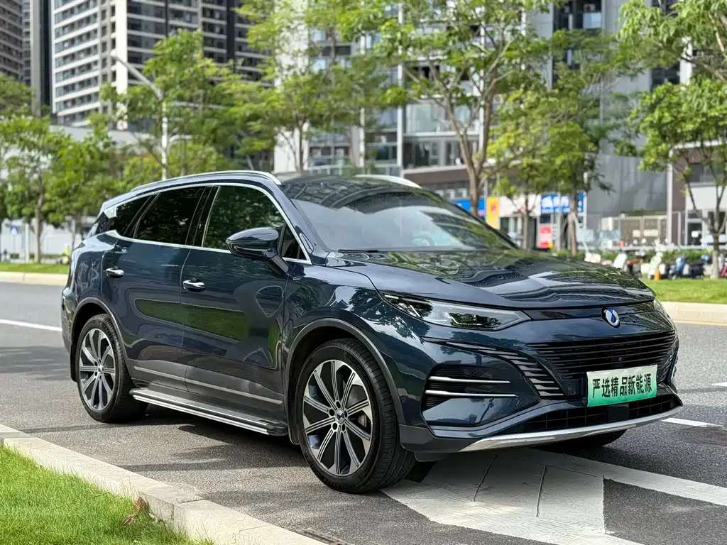 Denza N8 4 WD Super Hybrid Flagship 6-seat