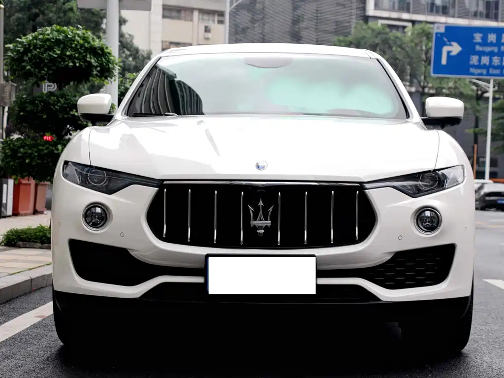 Levante 3.0 T Standard